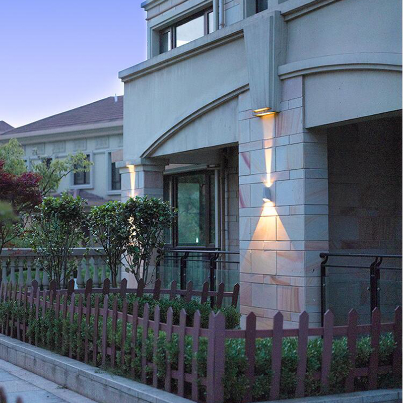 Đèn LED 12W Ngoài Trời & Trong - đánh giá và giá Xl Outdoor Lighting